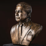 L. Mungra beeld brons Patrick Mezas