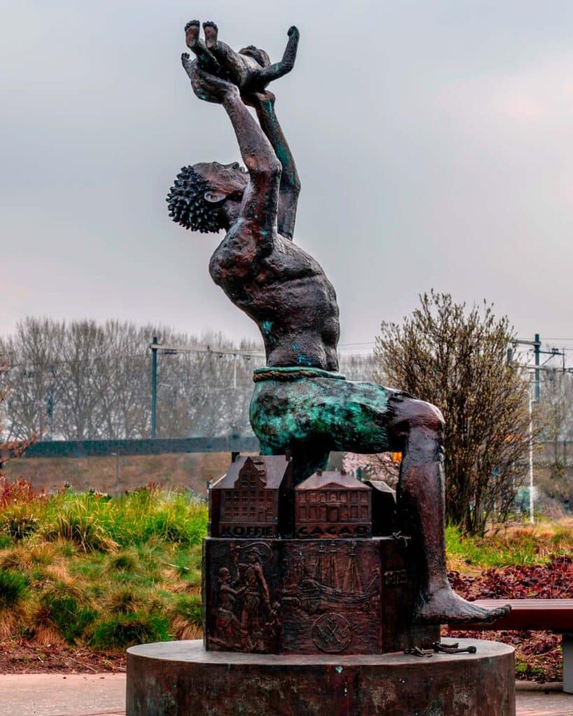 Het Slavernij Herdenkingsmonument Patrick Mezas 4